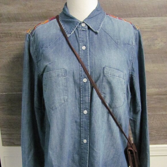 STETSON  WOMENS DENIM SHIRT WITH  SERAPE DESIGN Tops - STETSON  WOMENS DENIM SHIRT WITH  SERAPE DESIGN ON THE CUFFS
